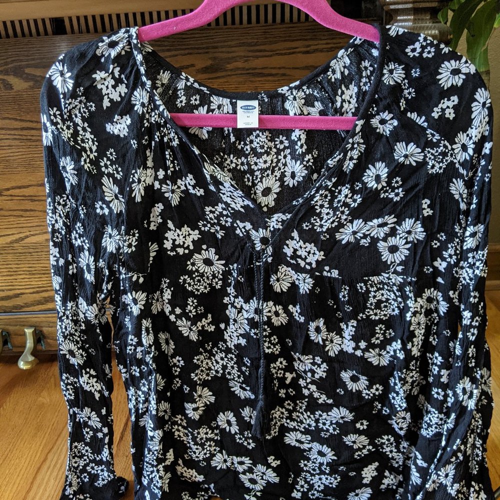 Old Navy Peasant Top (M)